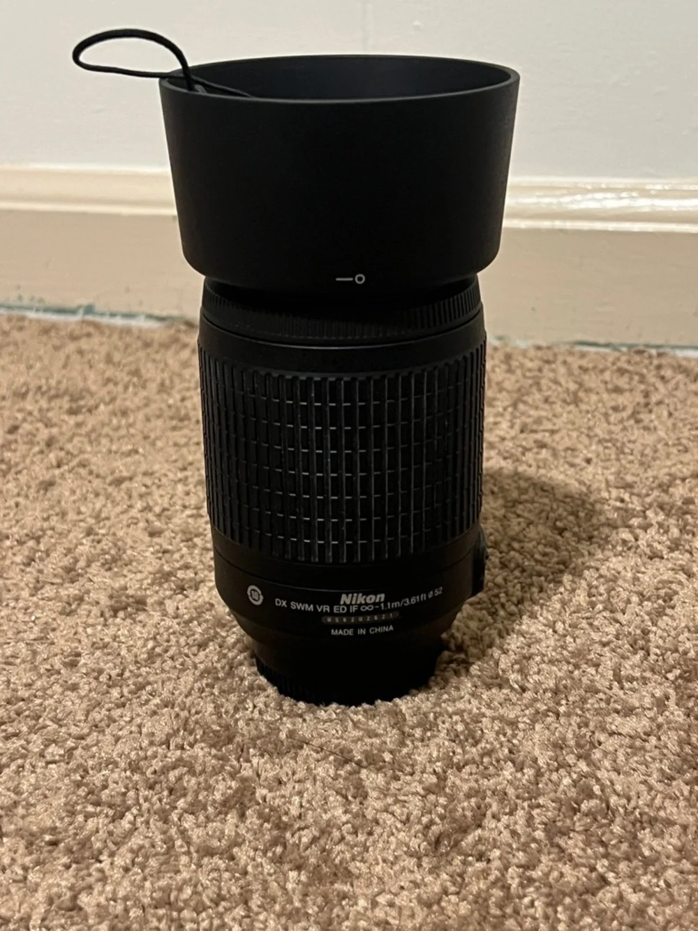 Nikon Black DX 55-200mm VR Telephoto Zoom Lens with Hood